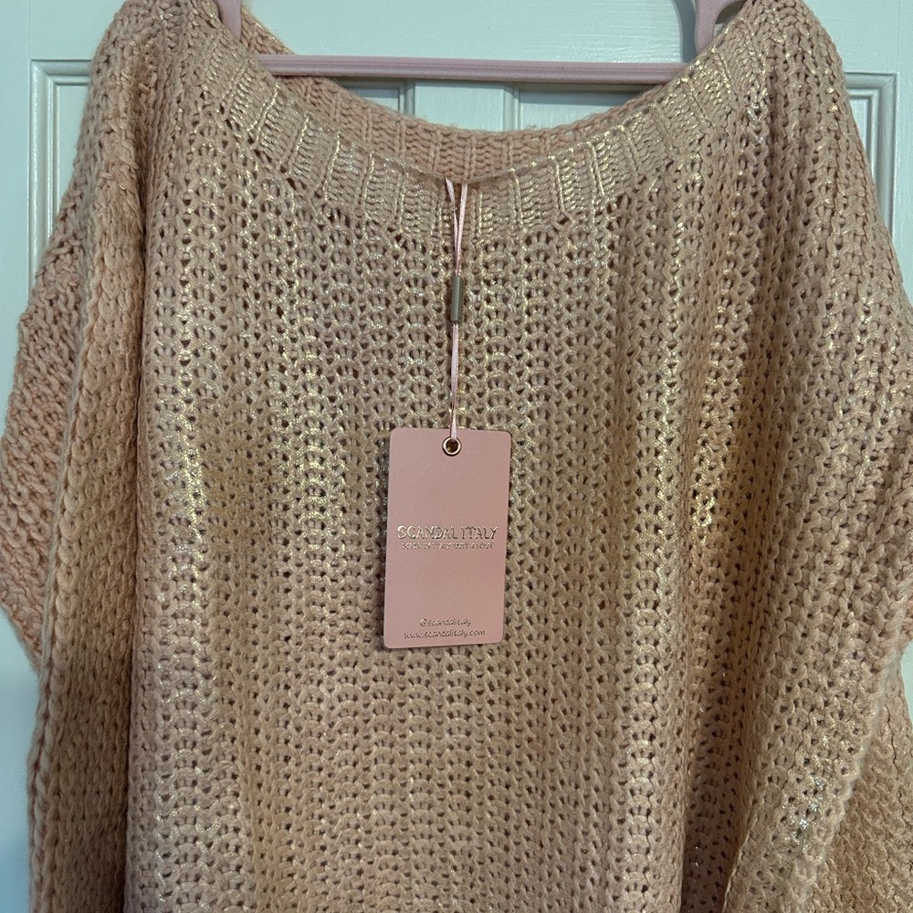 Elegant Knit Sweater in pink with a slight shimmer by Scandal Italy